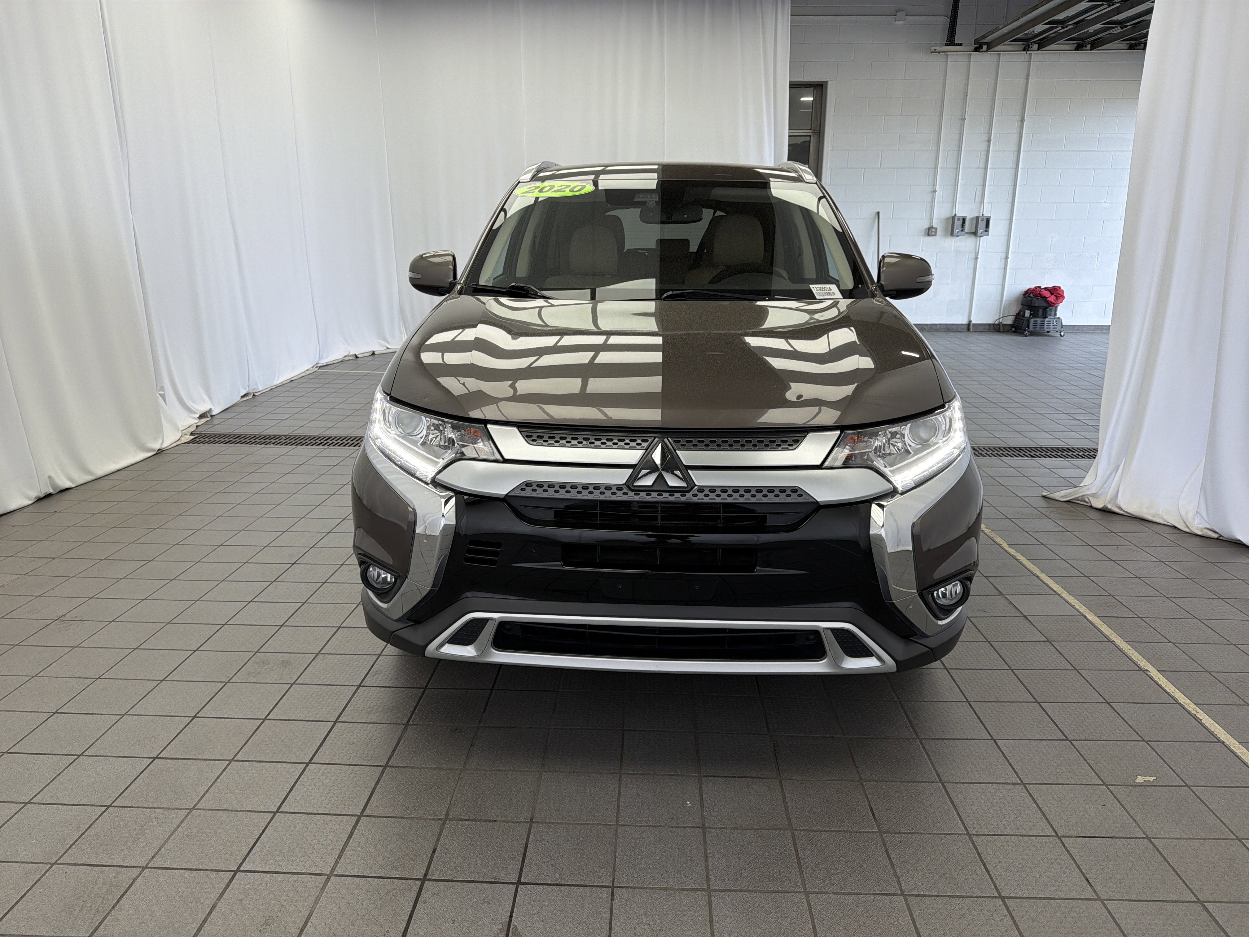 2020 Mitsubishi Outlander Base