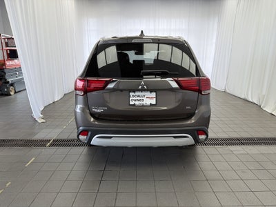 2020 Mitsubishi Outlander Base