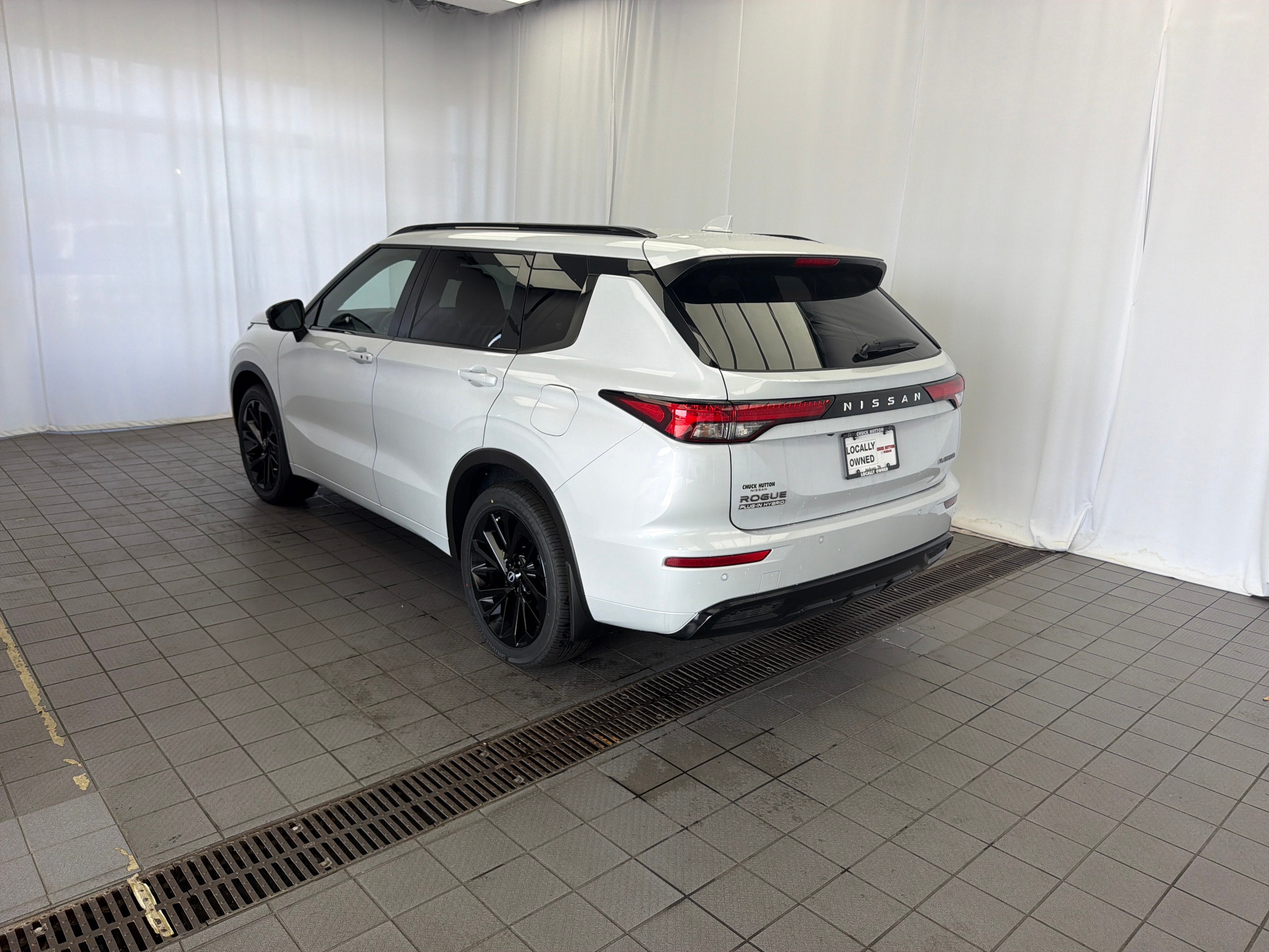 2026 Nissan Rogue Plug-In Hybrid Platinum
