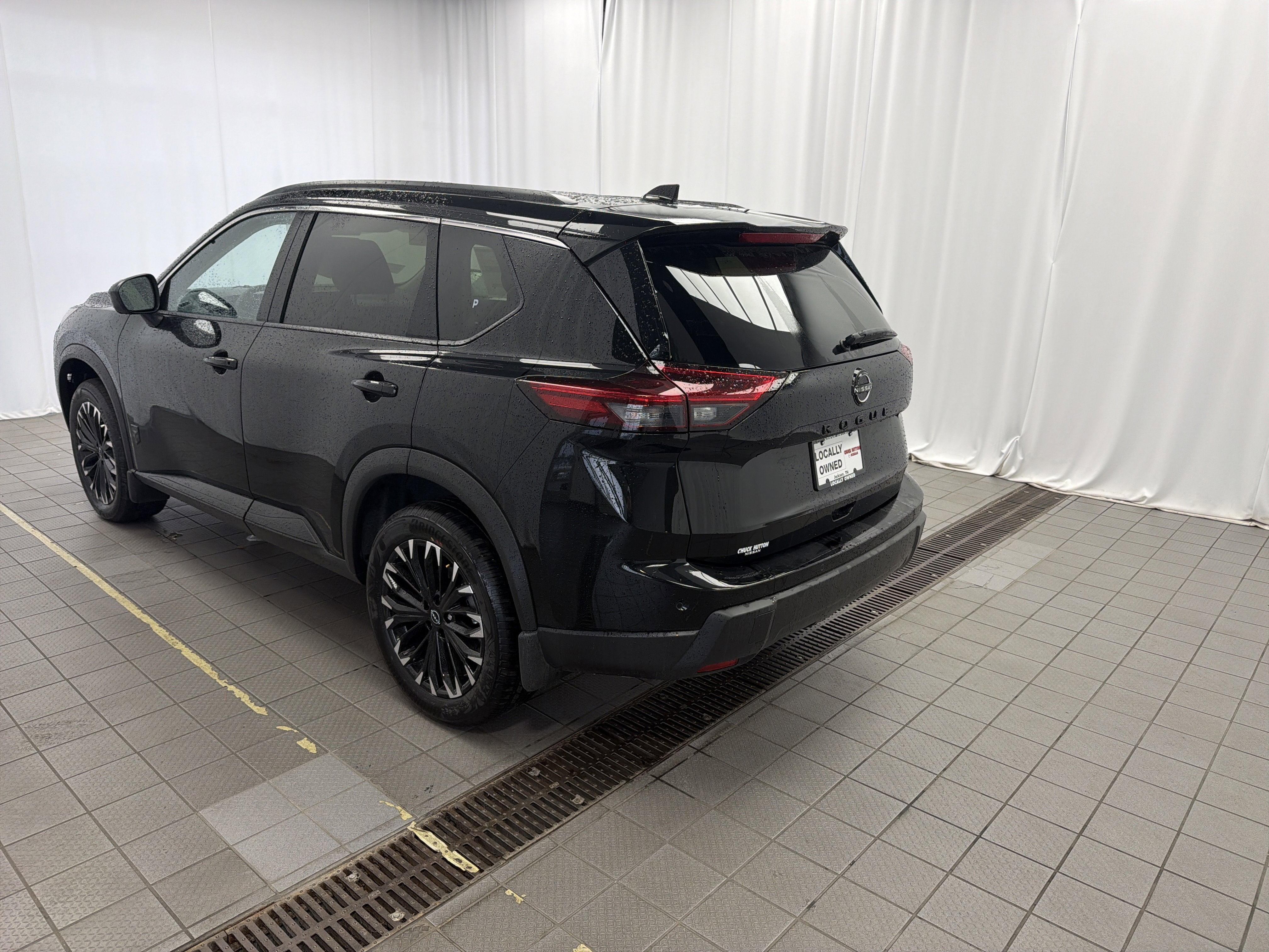 2026 Nissan Rogue Dark Armor™