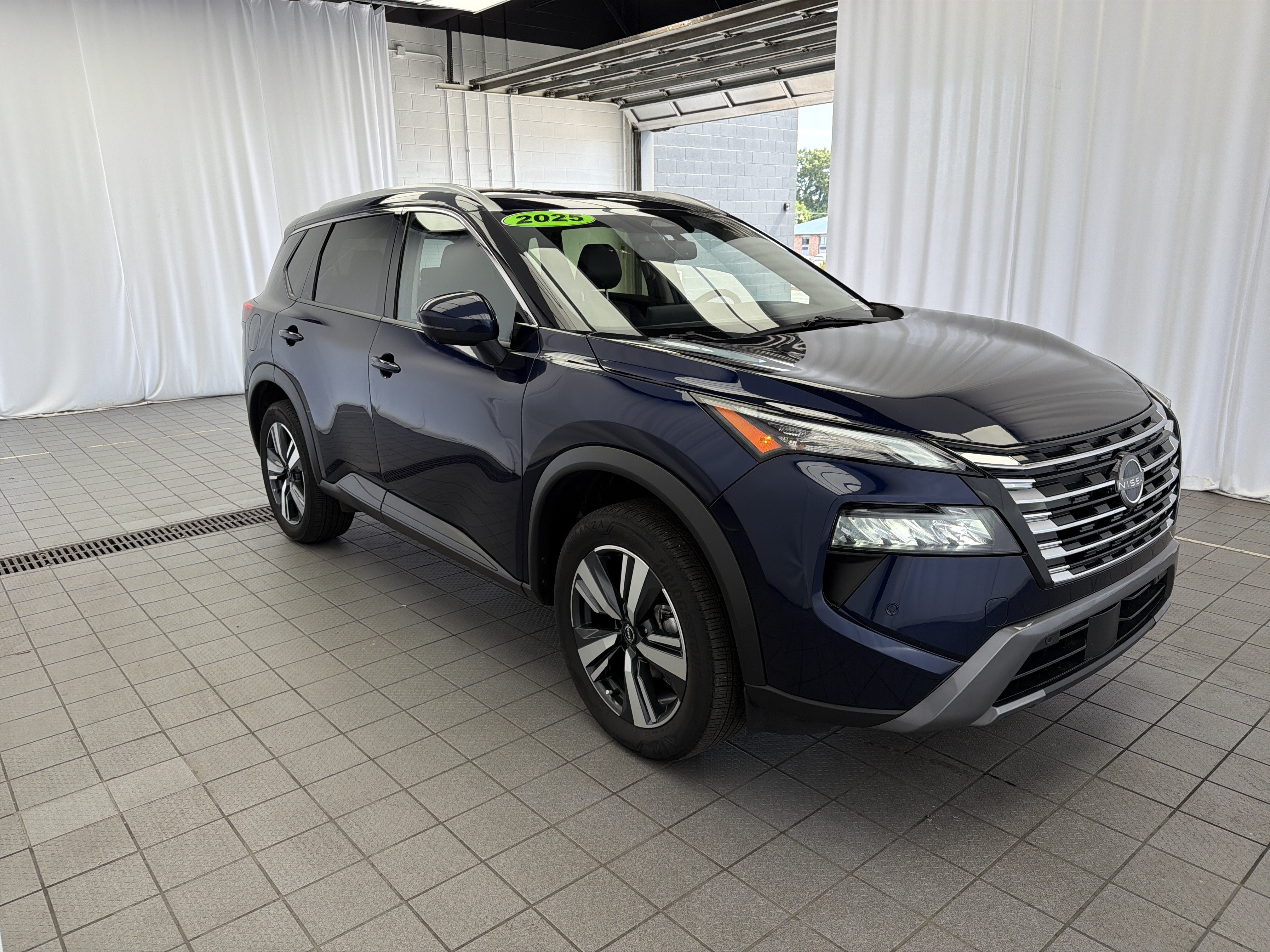 2025 Nissan Rogue SL