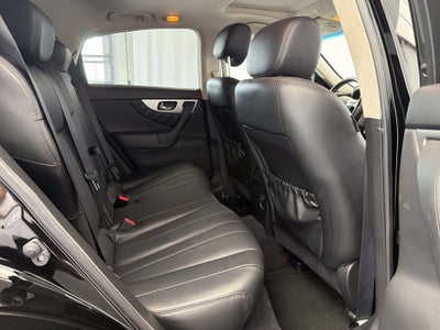 2016 INFINITI QX70 RWD 4dr
