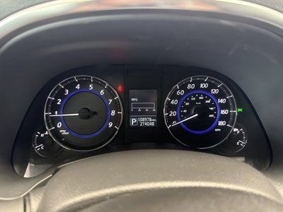2016 INFINITI QX70 RWD 4dr